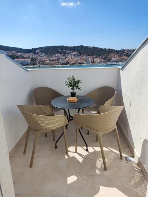 Bird View Apartment Carlissima Trogir Buitenkant foto