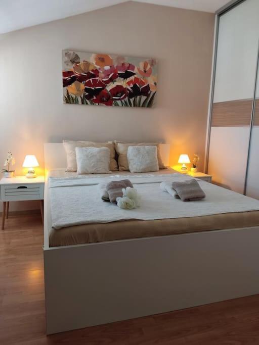 Bird View Apartment Carlissima Trogir Buitenkant foto