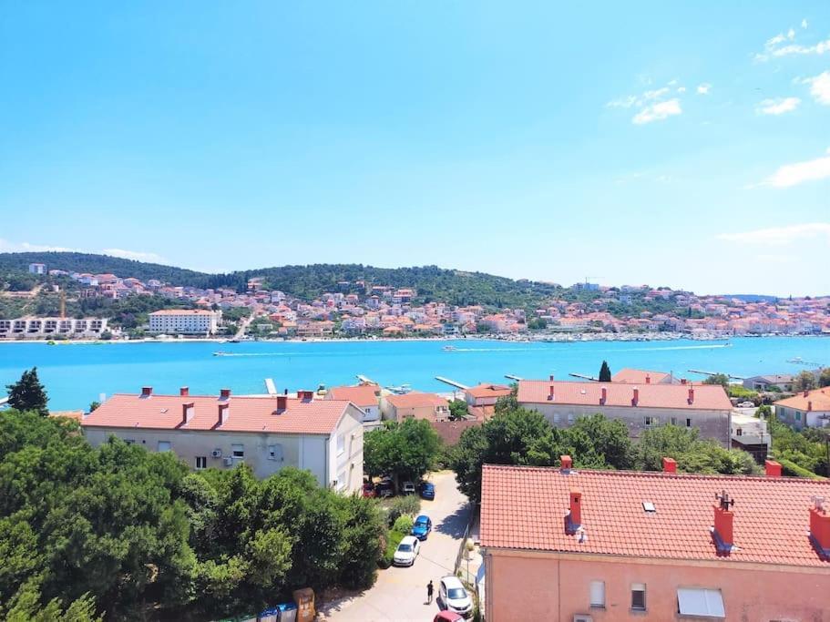 Bird View Apartment Carlissima Trogir Buitenkant foto