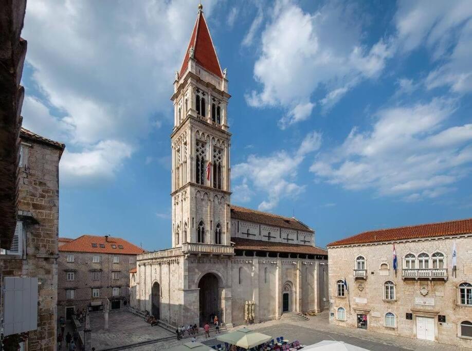 Bird View Apartment Carlissima Trogir Buitenkant foto