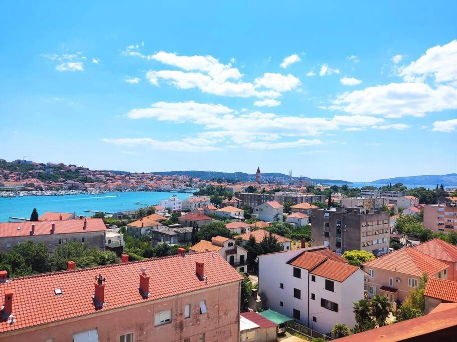 Bird View Apartment Carlissima Trogir Buitenkant foto